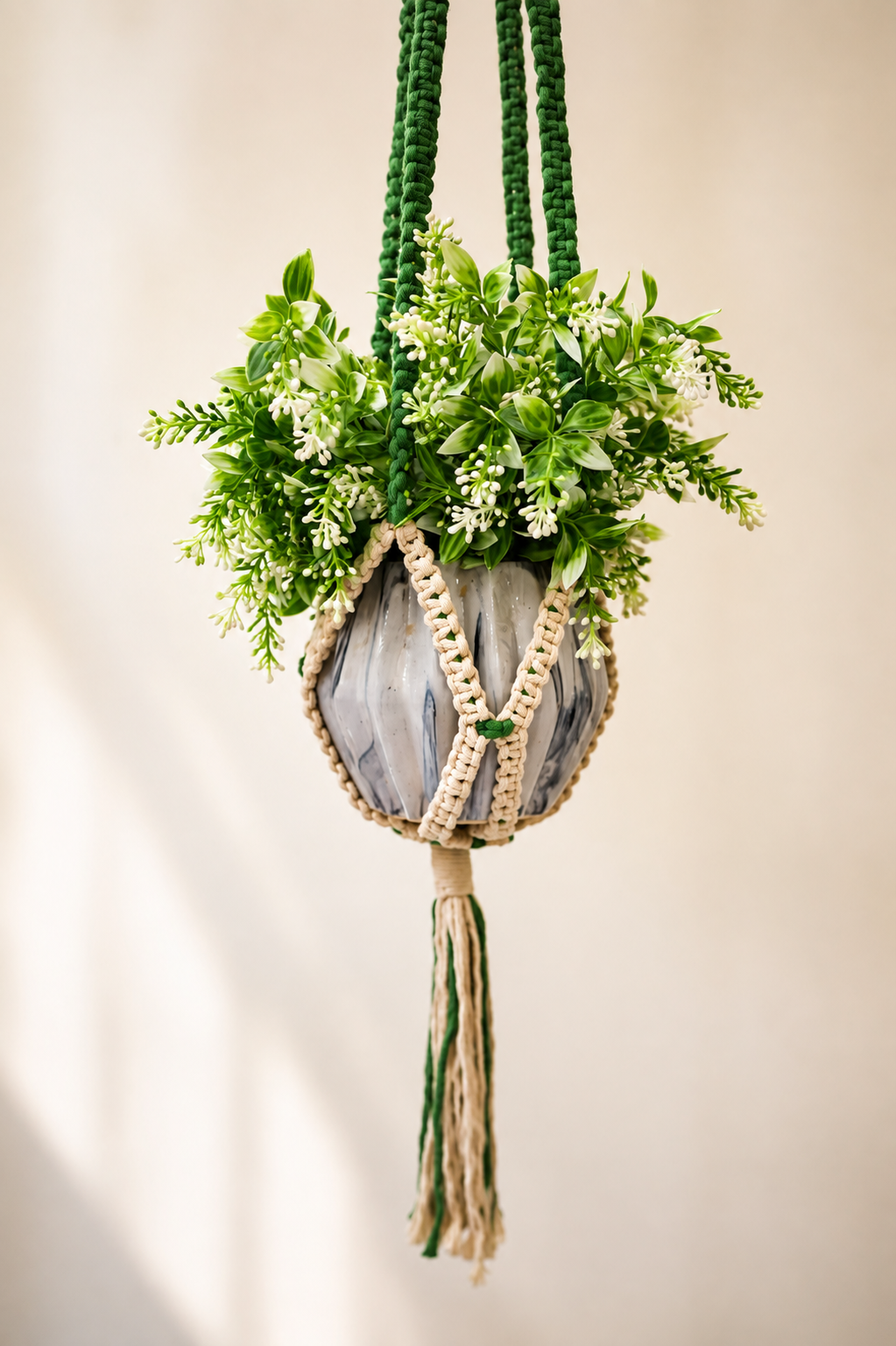 beads planter (olive)
